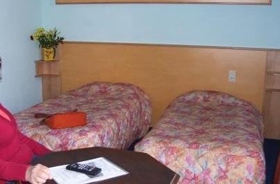 Citotel Hotel Le Commerce ซีวีฮาค-เลอ-ชาตูว์ ภายนอก รูปภาพ